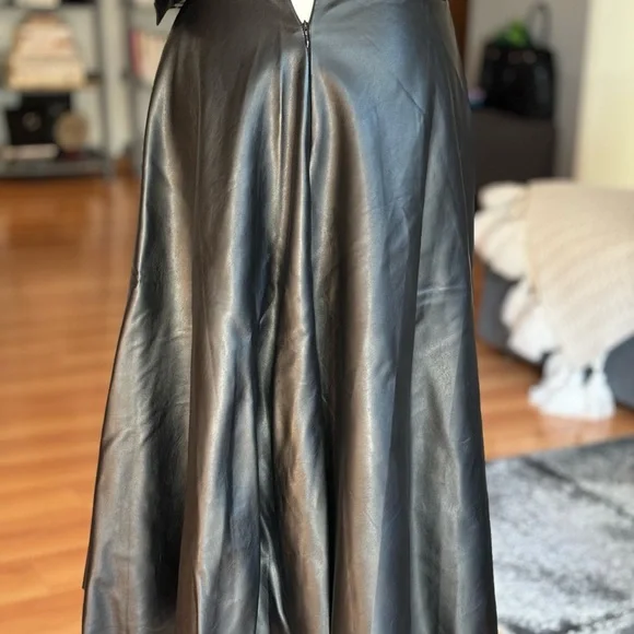 Unbranded black midi vegan leather skirt, M - Picture 5 of 5